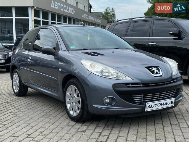 Сірий Пежо 206, об'ємом двигуна 1.4 л та пробігом 188 тис. км за 4250 $, фото 1 на Automoto.ua