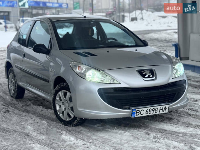 Сірий Пежо 206, об'ємом двигуна 1.4 л та пробігом 135 тис. км за 3777 $, фото 1 на Automoto.ua