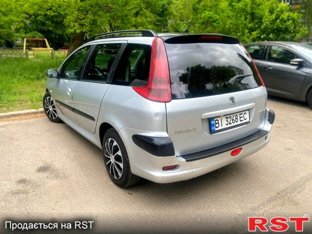 Серый Пежо 206, объемом двигателя 2 л и пробегом 300 тыс. км за 2800 $, фото 1 на Automoto.ua