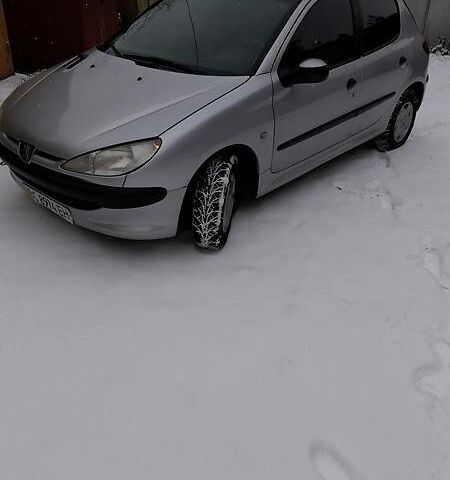 Сірий Пежо 206, об'ємом двигуна 1.1 л та пробігом 123 тис. км за 2500 $, фото 1 на Automoto.ua