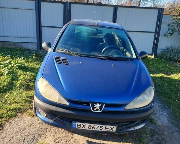 Синий Пежо 206, объемом двигателя 1.1 л и пробегом 141 тыс. км за 1700 $, фото 1 на Automoto.ua