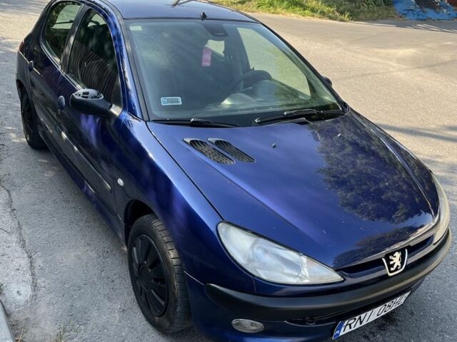 Синий Пежо 206, объемом двигателя 1.6 л и пробегом 205 тыс. км за 1350 $, фото 1 на Automoto.ua