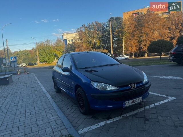 Синий Пежо 206, объемом двигателя 1.4 л и пробегом 204 тыс. км за 3000 $, фото 1 на Automoto.ua