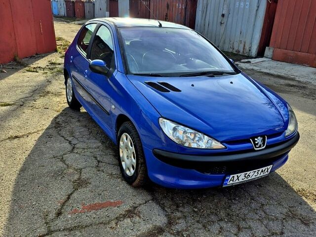 Синій Пежо 206, об'ємом двигуна 1.4 л та пробігом 188 тис. км за 2700 $, фото 1 на Automoto.ua