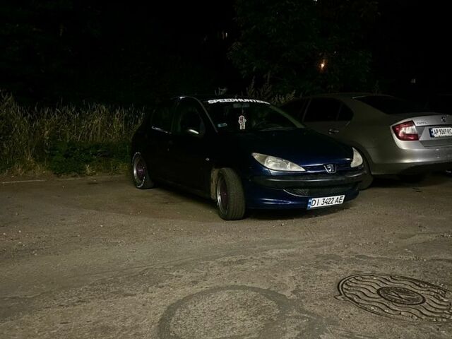 Синий Пежо 206, объемом двигателя 1.1 л и пробегом 190 тыс. км за 2100 $, фото 1 на Automoto.ua