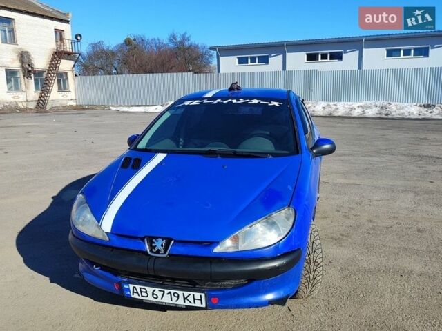 Синий Пежо 206, объемом двигателя 1.36 л и пробегом 215 тыс. км за 2500 $, фото 1 на Automoto.ua