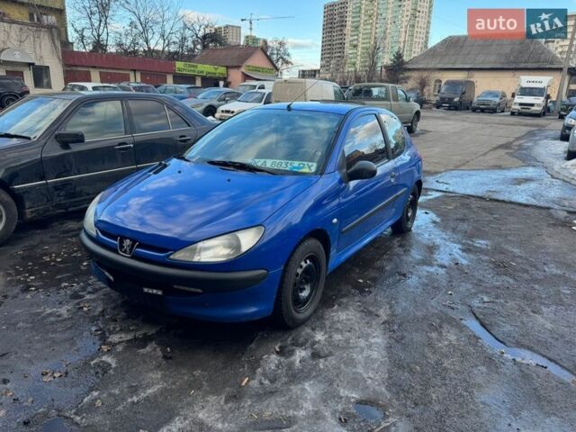 Синій Пежо 206, об'ємом двигуна 1.1 л та пробігом 310 тис. км за 2300 $, фото 1 на Automoto.ua