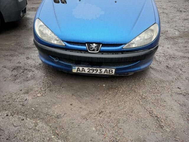 Синий Пежо 206, объемом двигателя 1.4 л и пробегом 197 тыс. км за 2200 $, фото 1 на Automoto.ua