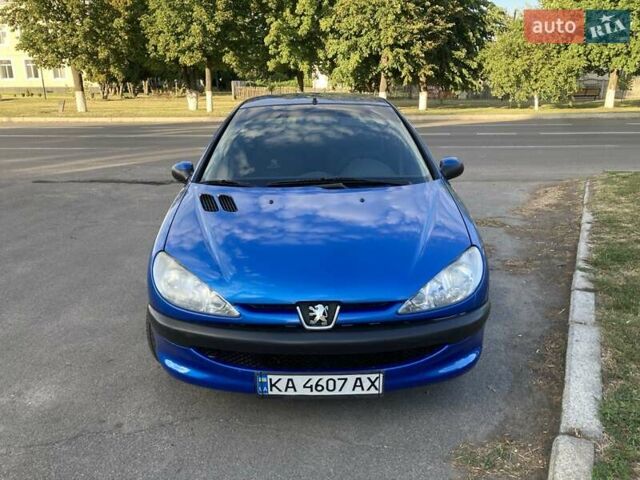 Синій Пежо 206, об'ємом двигуна 1.36 л та пробігом 358 тис. км за 3900 $, фото 1 на Automoto.ua