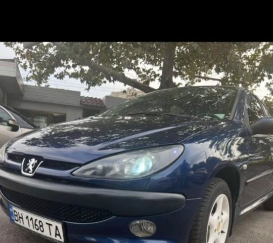 Синий Пежо 206, объемом двигателя 1.4 л и пробегом 183 тыс. км за 3800 $, фото 1 на Automoto.ua