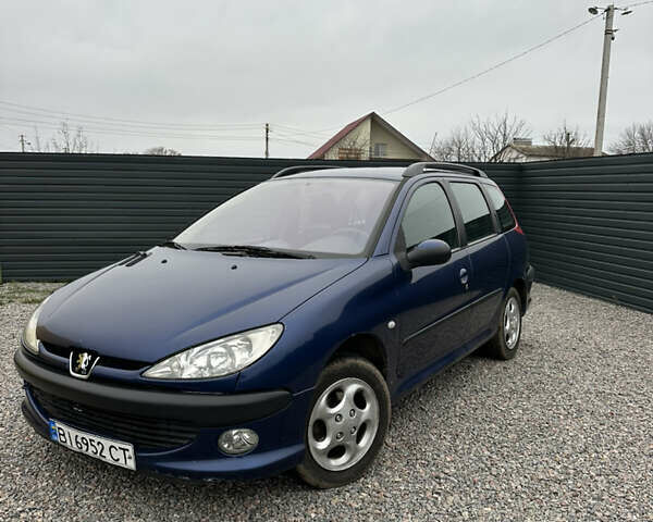 Синий Пежо 206, объемом двигателя 1.36 л и пробегом 217 тыс. км за 3150 $, фото 1 на Automoto.ua