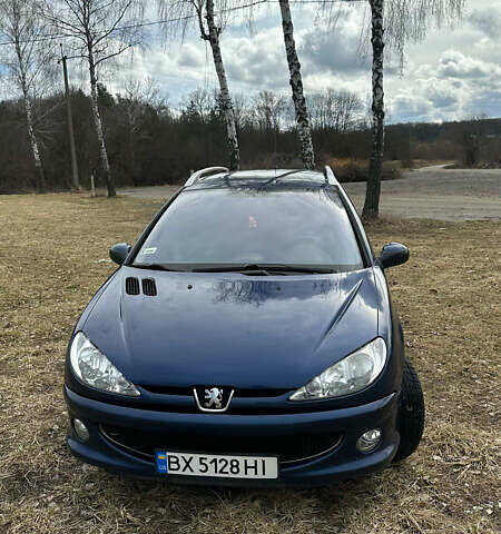 Синий Пежо 206, объемом двигателя 1.56 л и пробегом 198 тыс. км за 3400 $, фото 1 на Automoto.ua