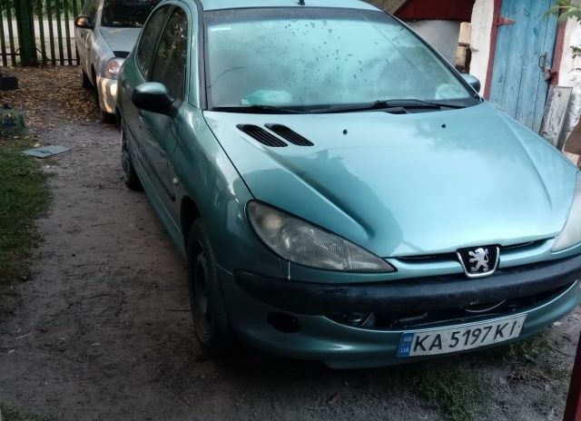 Зелений Пежо 206, об'ємом двигуна 0 л та пробігом 270 тис. км за 2800 $, фото 1 на Automoto.ua