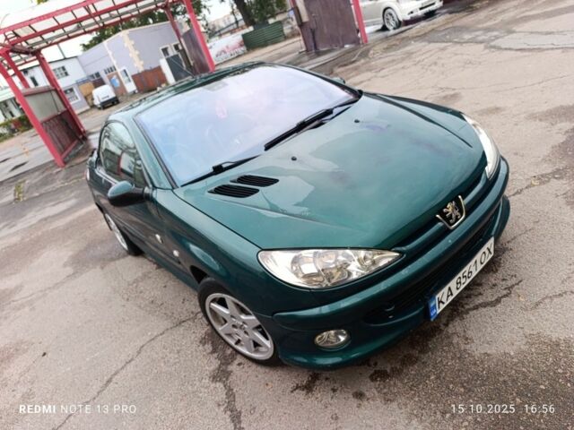 Зеленый Пежо 206, объемом двигателя 1.6 л и пробегом 264 тыс. км за 4000 $, фото 1 на Automoto.ua