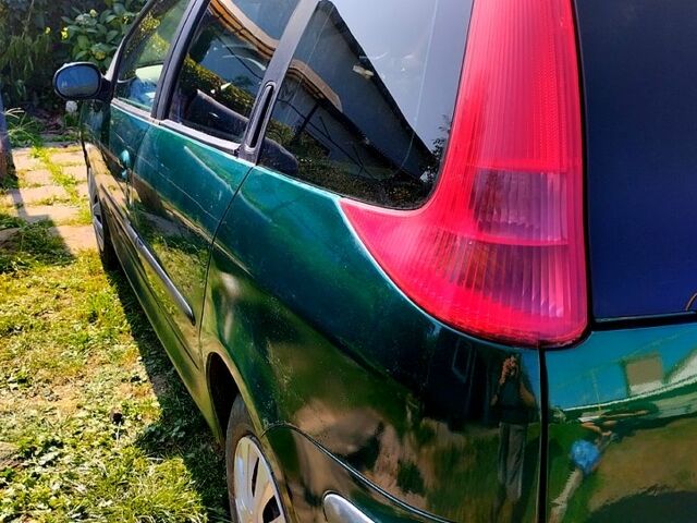 Зеленый Пежо 206, объемом двигателя 1.4 л и пробегом 243 тыс. км за 2750 $, фото 1 на Automoto.ua