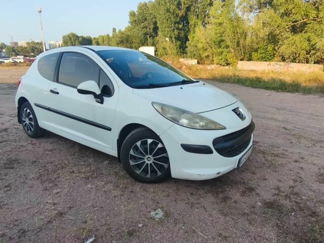 Білий Пежо 207, об'ємом двигуна 1.4 л та пробігом 179 тис. км за 3351 $, фото 1 на Automoto.ua