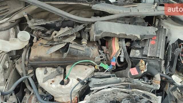 Білий Пежо 207, об'ємом двигуна 1.36 л та пробігом 214 тис. км за 1000 $, фото 1 на Automoto.ua