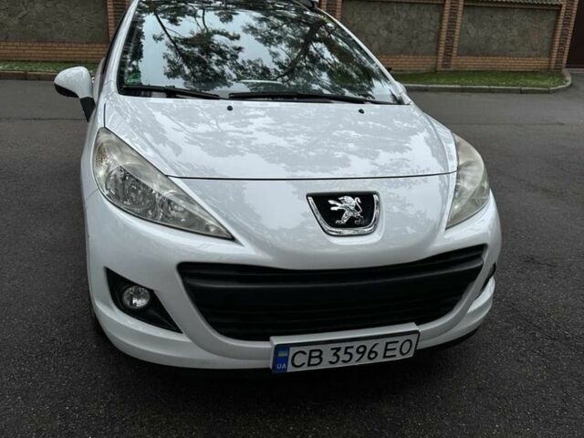 Білий Пежо 207, об'ємом двигуна 1.4 л та пробігом 133 тис. км за 6500 $, фото 1 на Automoto.ua