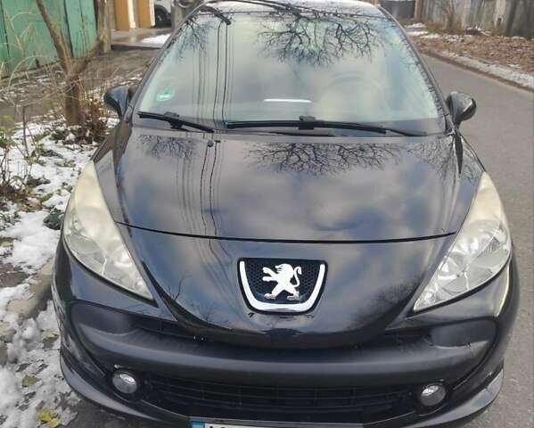 Черный Пежо 207, объемом двигателя 1.4 л и пробегом 210 тыс. км за 4158 $, фото 1 на Automoto.ua