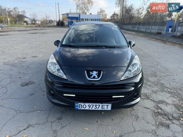 Чорний Пежо 207, об'ємом двигуна 1.4 л та пробігом 275 тис. км за 5500 $, фото 1 на Automoto.ua