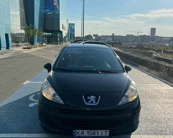 Чорний Пежо 207, об'ємом двигуна 1.56 л та пробігом 258 тис. км за 5500 $, фото 1 на Automoto.ua