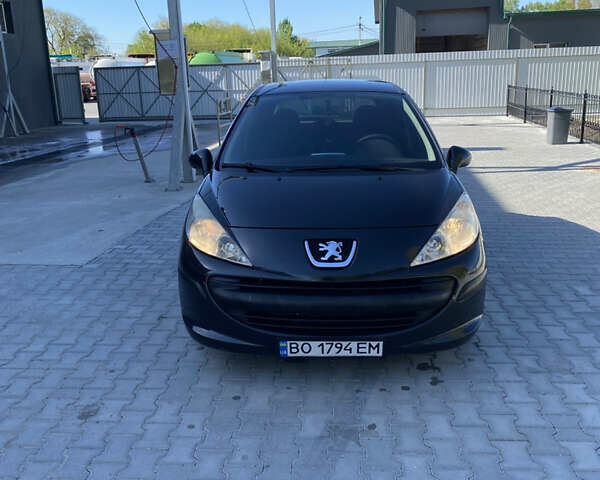 Черный Пежо 207, объемом двигателя 1.56 л и пробегом 231 тыс. км за 4999 $, фото 1 на Automoto.ua