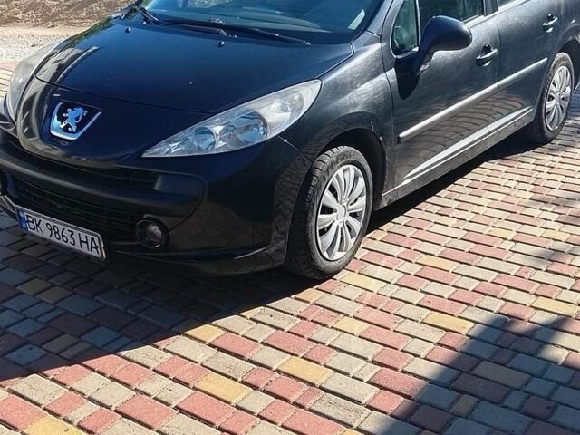 Чорний Пежо 207, об'ємом двигуна 1.6 л та пробігом 303 тис. км за 3204 $, фото 1 на Automoto.ua