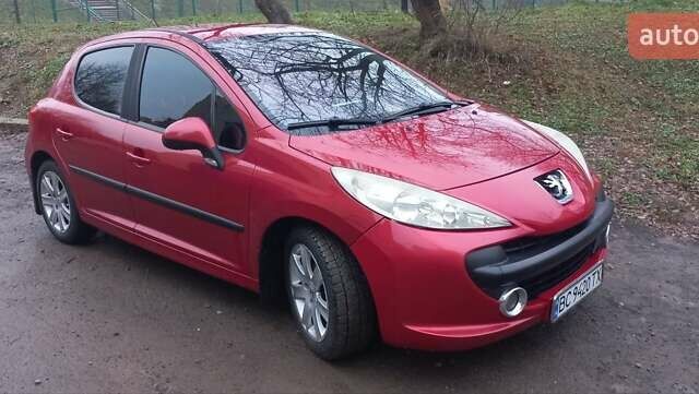 Красный Пежо 207, объемом двигателя 1.65 л и пробегом 129 тыс. км за 5700 $, фото 1 на Automoto.ua