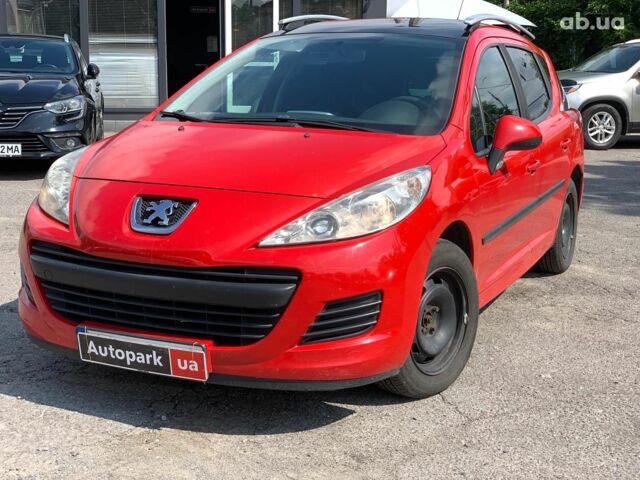 Красный Пежо 207, объемом двигателя 1.4 л и пробегом 190 тыс. км за 4990 $, фото 1 на Automoto.ua