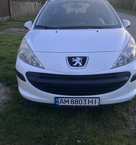 Пежо 207, объемом двигателя 1.4 л и пробегом 182 тыс. км за 4700 $, фото 1 на Automoto.ua