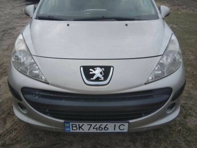 Серый Пежо 207, объемом двигателя 1.4 л и пробегом 220 тыс. км за 4250 $, фото 1 на Automoto.ua