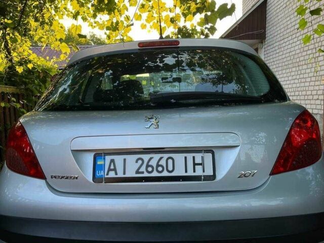 Серый Пежо 207, объемом двигателя 1.6 л и пробегом 213 тыс. км за 4650 $, фото 1 на Automoto.ua