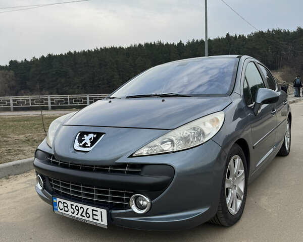 Серый Пежо 207, объемом двигателя 1.6 л и пробегом 196 тыс. км за 3700 $, фото 1 на Automoto.ua