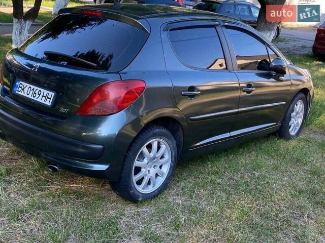 Сірий Пежо 207, об'ємом двигуна 1.56 л та пробігом 203 тис. км за 5300 $, фото 1 на Automoto.ua