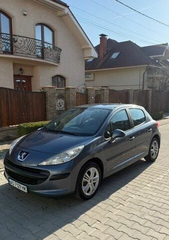 Серый Пежо 207, объемом двигателя 1.4 л и пробегом 172 тыс. км за 4599 $, фото 1 на Automoto.ua