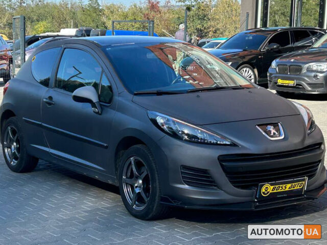Серый Пежо 207, объемом двигателя 1.4 л и пробегом 188 тыс. км за 5600 $, фото 1 на Automoto.ua