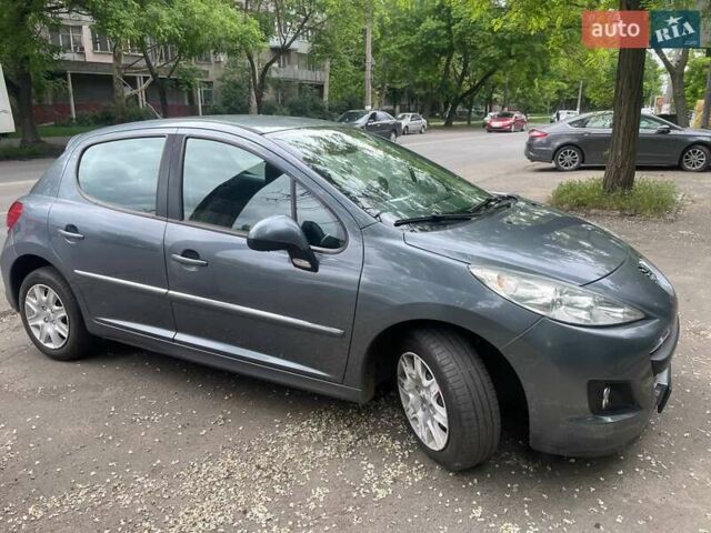 Серый Пежо 207, объемом двигателя 1.36 л и пробегом 204 тыс. км за 4480 $, фото 1 на Automoto.ua