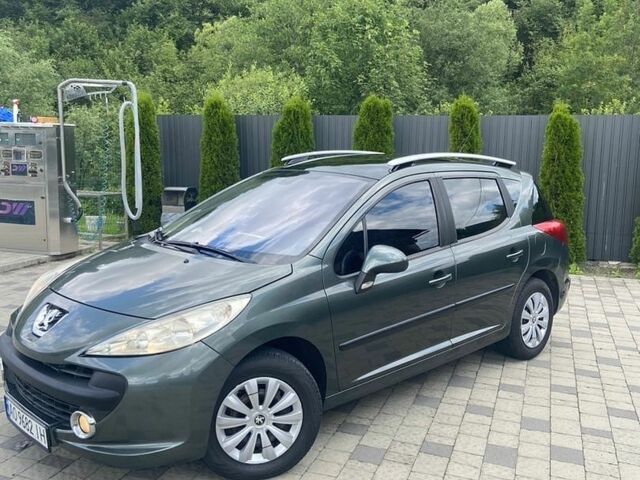 Серый Пежо 207, объемом двигателя 1.6 л и пробегом 210 тыс. км за 4800 $, фото 1 на Automoto.ua