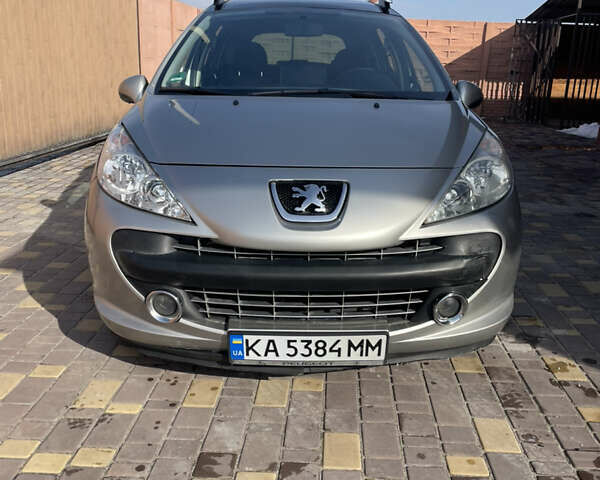 Серый Пежо 207, объемом двигателя 1.6 л и пробегом 182 тыс. км за 4900 $, фото 1 на Automoto.ua