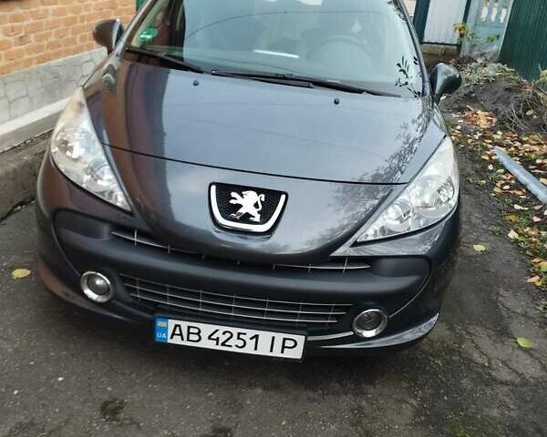 Серый Пежо 207, объемом двигателя 0 л и пробегом 199 тыс. км за 5500 $, фото 1 на Automoto.ua
