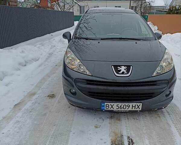 Серый Пежо 207, объемом двигателя 1.4 л и пробегом 170 тыс. км за 4900 $, фото 1 на Automoto.ua