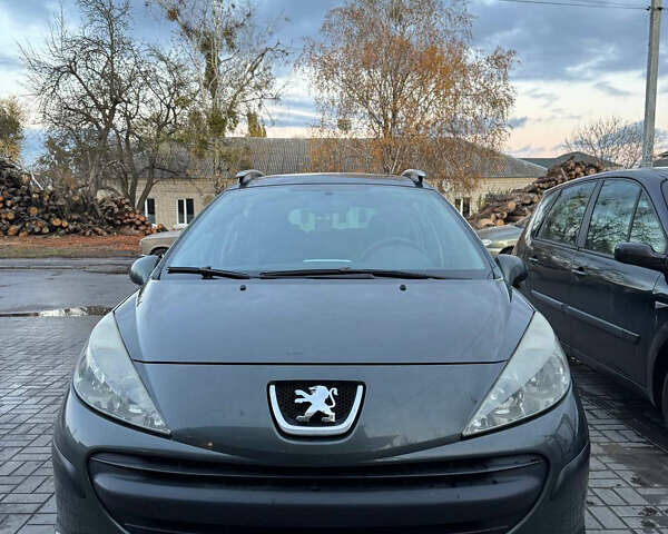 Пежо 207 2008 у Житомирі на Automoto.ua Сірий Пежо 207, об'ємом двигуна 1.4 л та пробігом 240 тис. км за 4700 $, фото 1 на Automoto.ua