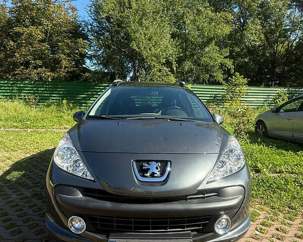 Сірий Пежо 207, об'ємом двигуна 1.4 л та пробігом 125 тис. км за 3200 $, фото 1 на Automoto.ua