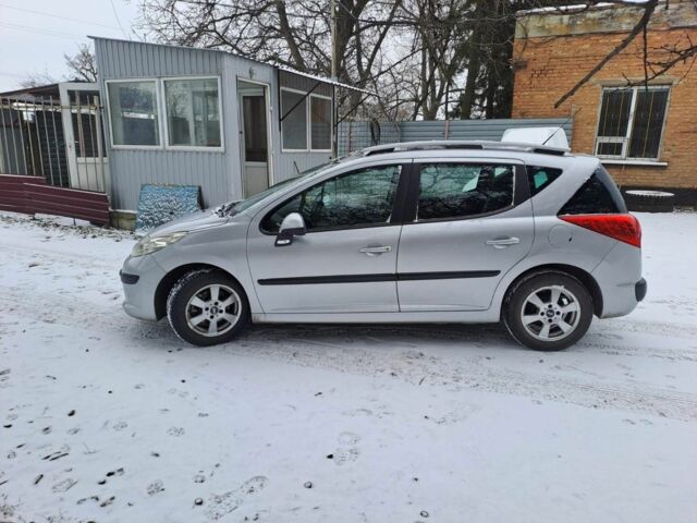 Серый Пежо 207, объемом двигателя 1.4 л и пробегом 180 тыс. км за 4700 $, фото 1 на Automoto.ua