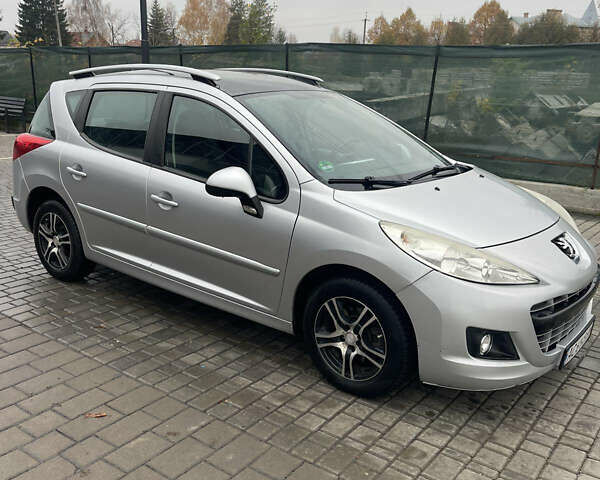 Серый Пежо 207, объемом двигателя 1.56 л и пробегом 200 тыс. км за 5800 $, фото 1 на Automoto.ua