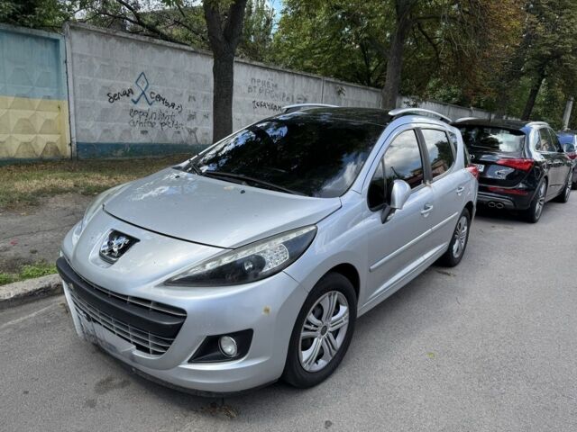 Серый Пежо 207, объемом двигателя 1.6 л и пробегом 200 тыс. км за 2900 $, фото 1 на Automoto.ua