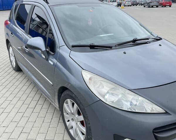 Серый Пежо 207, объемом двигателя 1.4 л и пробегом 236 тыс. км за 4500 $, фото 1 на Automoto.ua