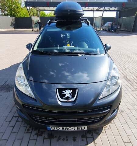 Сірий Пежо 207, об'ємом двигуна 1.4 л та пробігом 270 тис. км за 5500 $, фото 1 на Automoto.ua