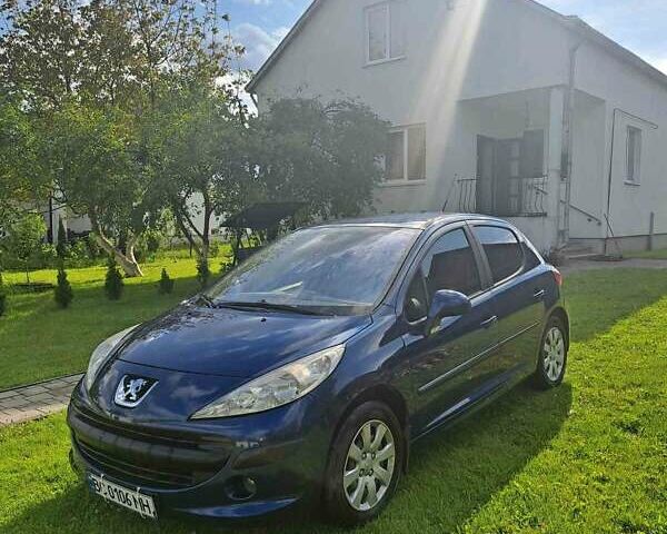Синій Пежо 207, об'ємом двигуна 1.4 л та пробігом 194 тис. км за 3700 $, фото 1 на Automoto.ua