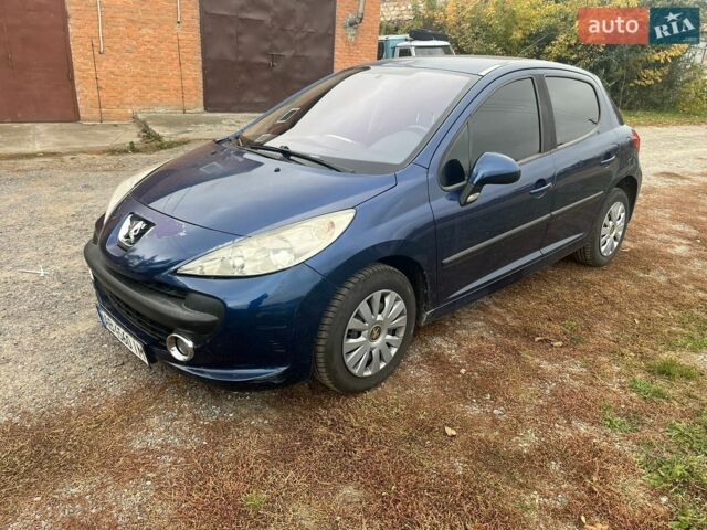Синий Пежо 207, объемом двигателя 1.36 л и пробегом 200 тыс. км за 2999 $, фото 1 на Automoto.ua